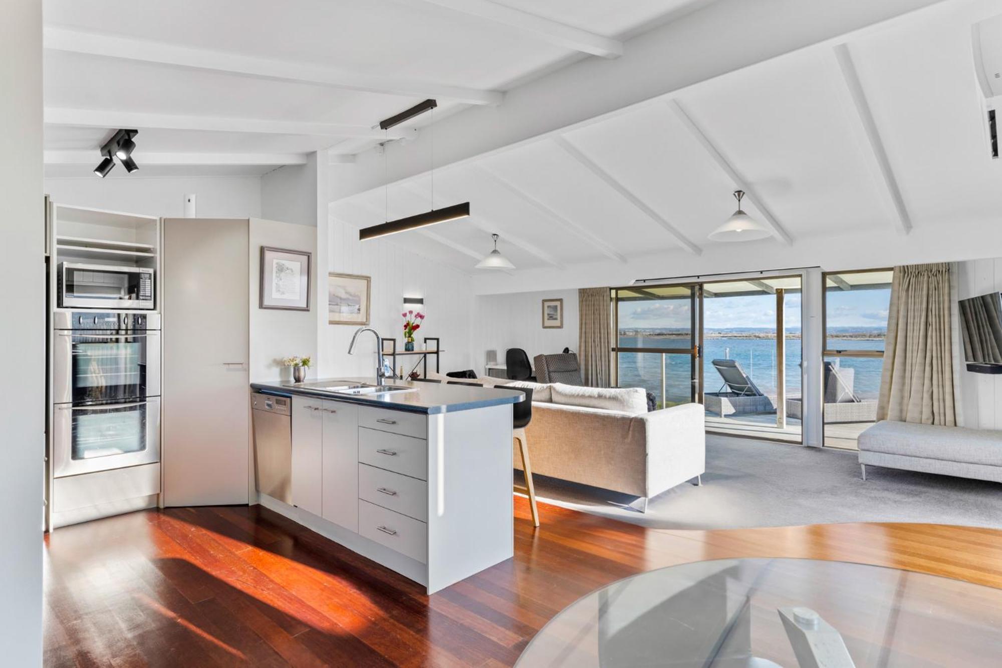 Pukehina Estuary Sunset Views Holiday Home Eksteriør bilde