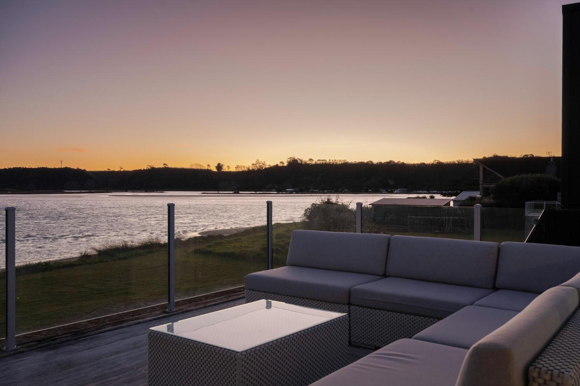 Pukehina Estuary Sunset Views Holiday Home Eksteriør bilde
