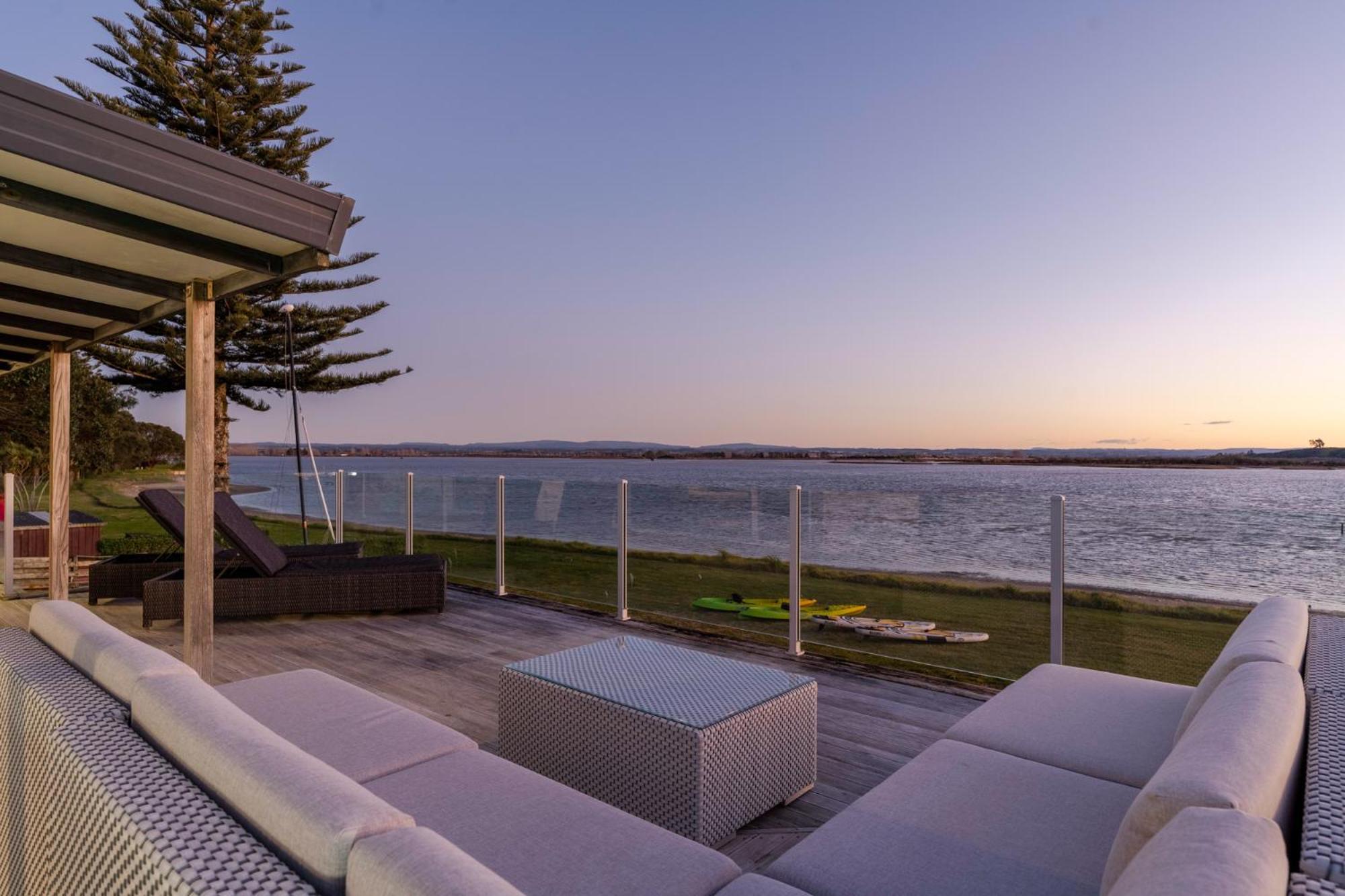 Pukehina Estuary Sunset Views Holiday Home Eksteriør bilde